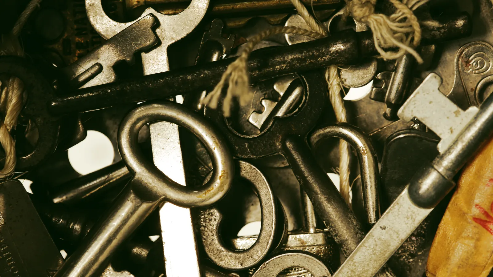 Pile of old metal keys